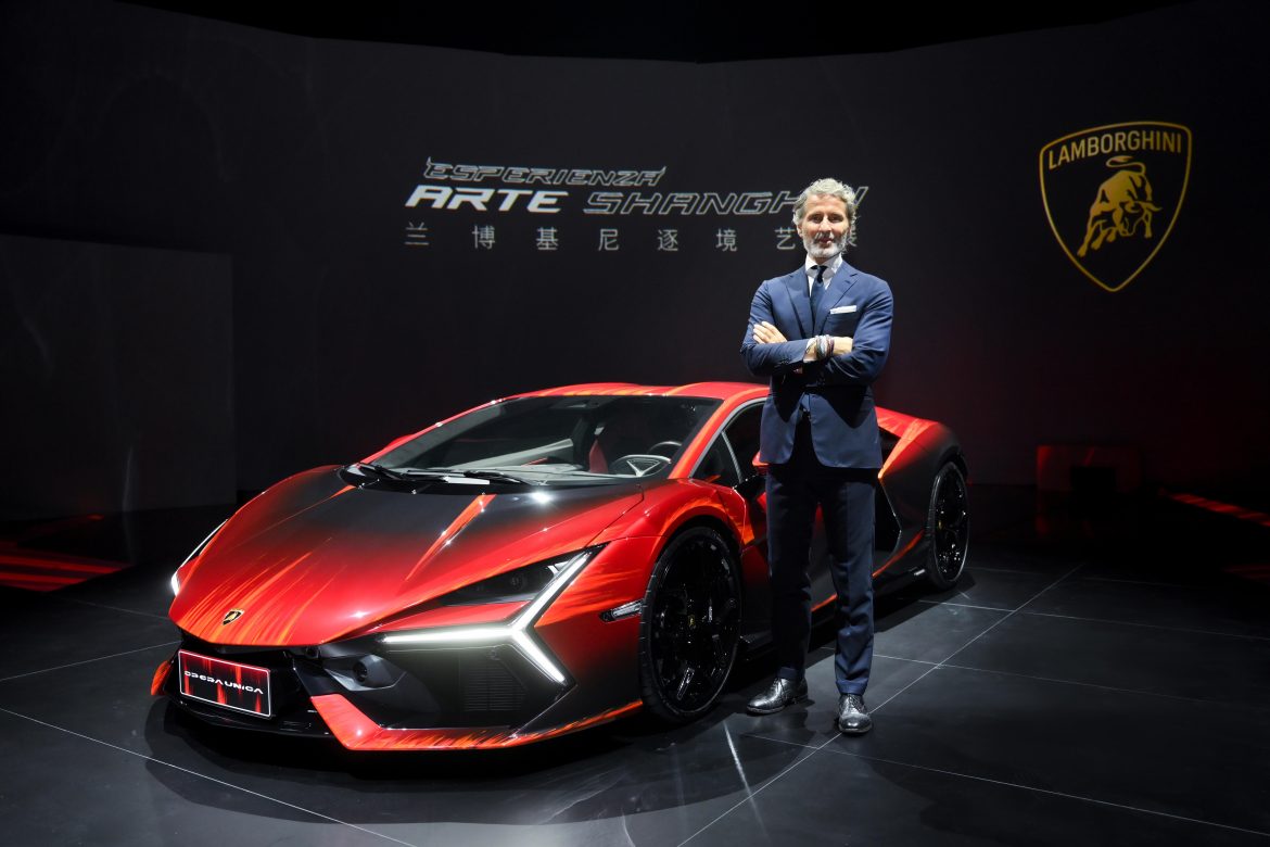 Lamborghini Revuelto : Ce Détail Caché Va Révolutionner Votre Vision des Supercars 🚗✨