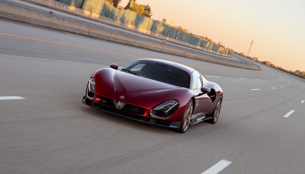 Le mystère de la vitesse : ce que cache l&rsquo;Alfa Romeo 33 Stradale 🚗💨