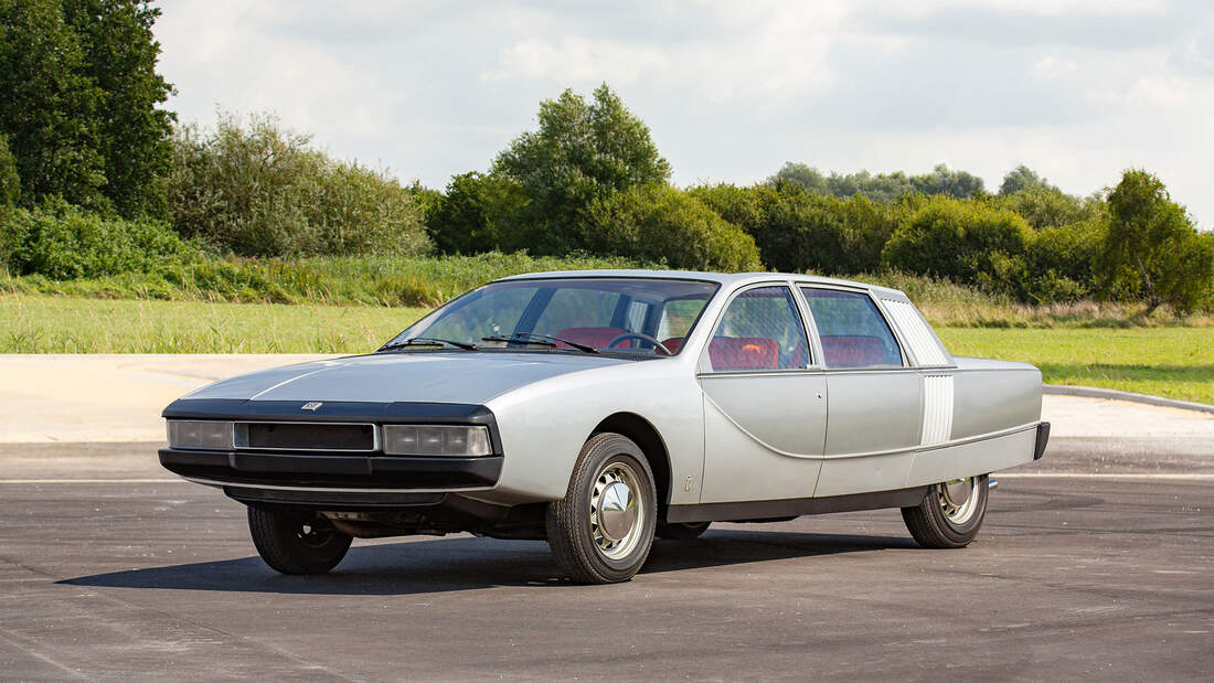 Le mystère de la NSU Ro 80 : cette voiture qui a bouleversé le design automobile 🚗✨